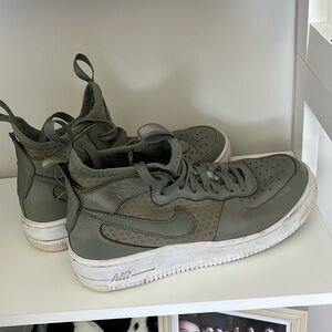 Women’s high rise Nike air